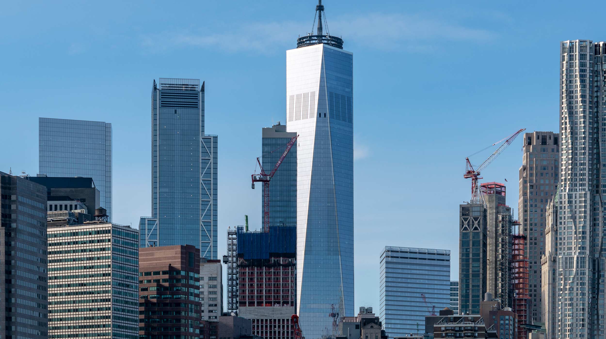 The luxury residential building is designed to reflect the history of its neighborhood. The project is located in Manhattan near the One World Trade and overlooks the Brooklyn bridge.