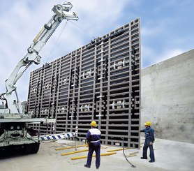 Construction of very high walls with MEGAFORM