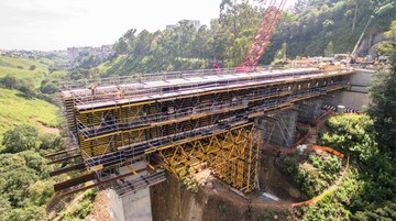 Interlomas Viaduct, CDMX, México