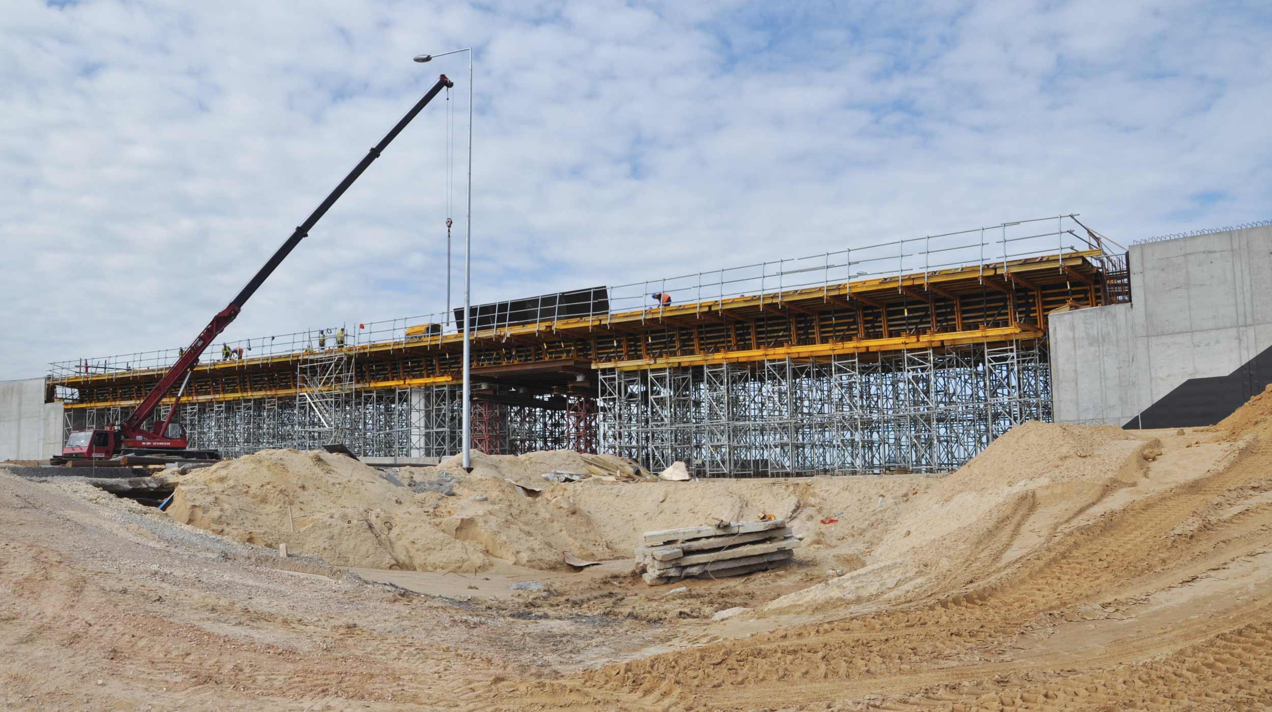 Located in Strykow, the junction of motorways A1 (north-south) and A2 (east-west) is the second largest of Poland with estimated 130 thousand vehicles per day.