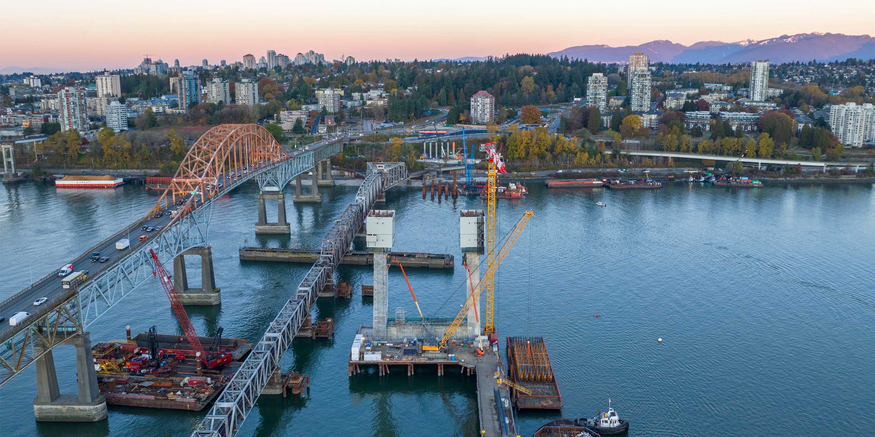 Crossing the Fraser River, the Pattullo Bridge is a key connection between New Westminster and Surrey in British Columbia. The bridge is being replaced with a new bridge that will improve safety and reliability.