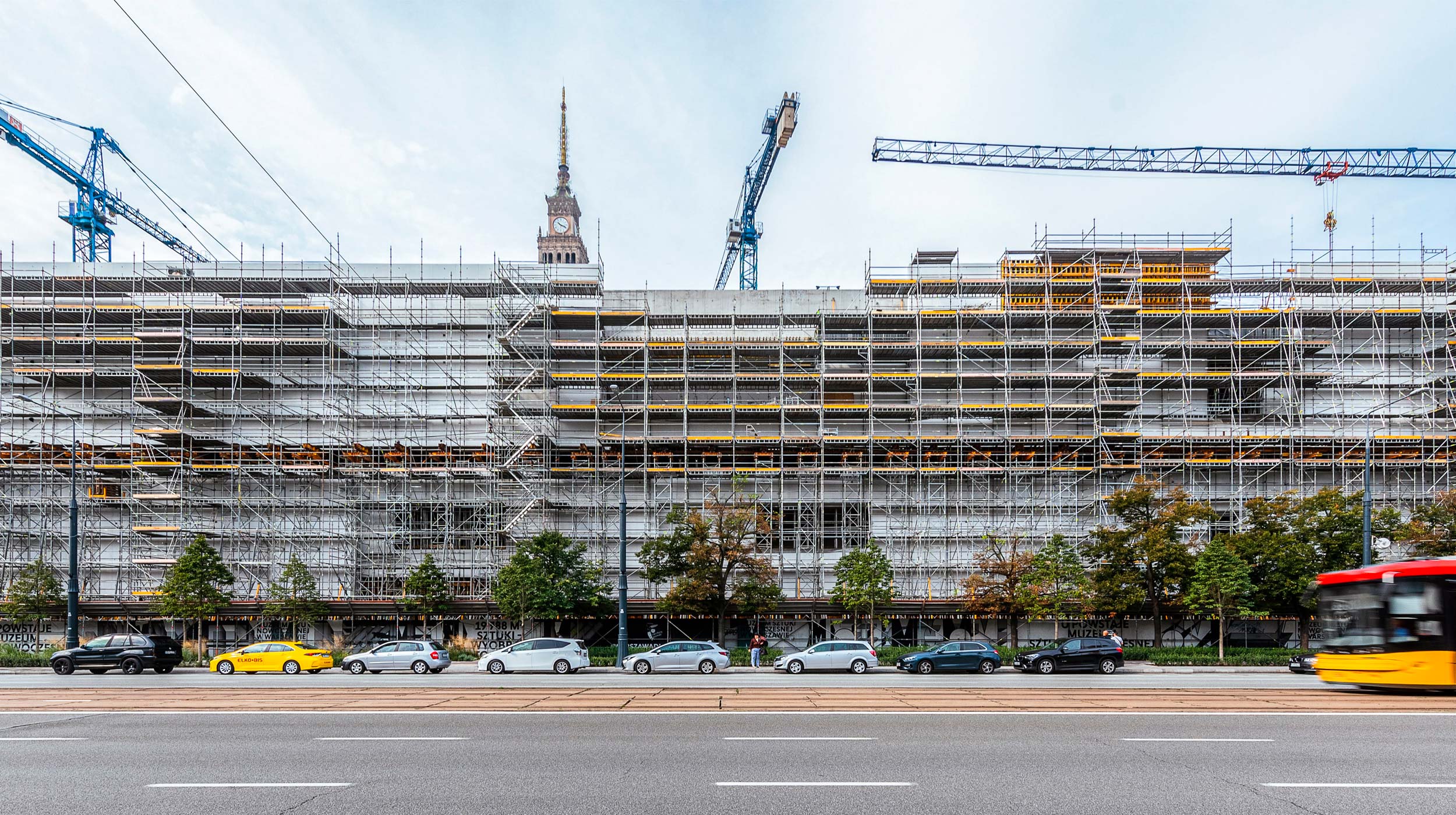 The new Museum of Modern Art is located in the heart of Warsaw, Poland. With a total area of almost 20,000 m², it will house exhibition spaces, educational areas, conservation workshops, and even a café and cinema.