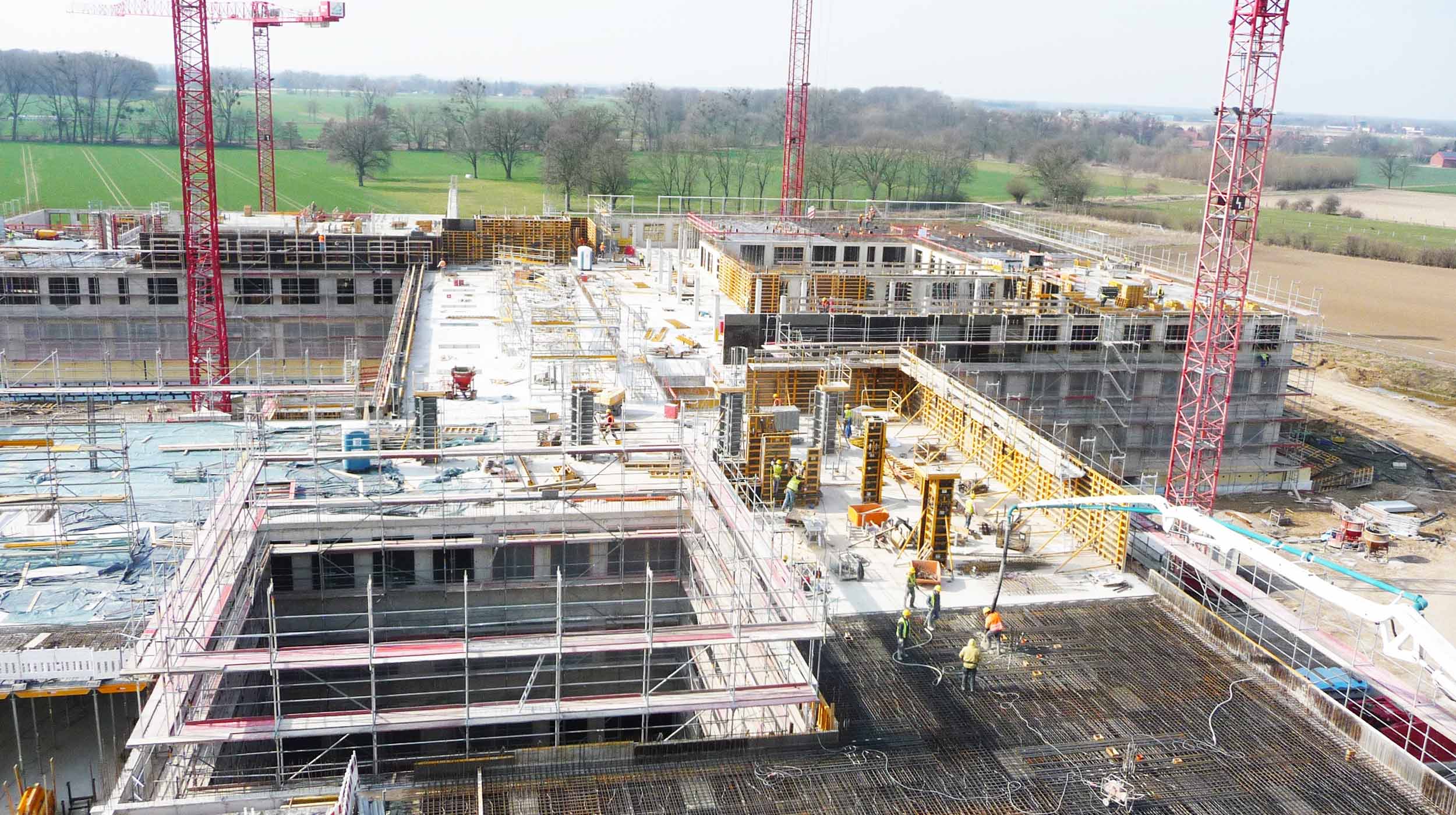 Using the CC-4 formwork system we were able to pour 30,000 m3 of concrete in situ in little more than 6 months, working under tight deadlines with demanding quality standards.