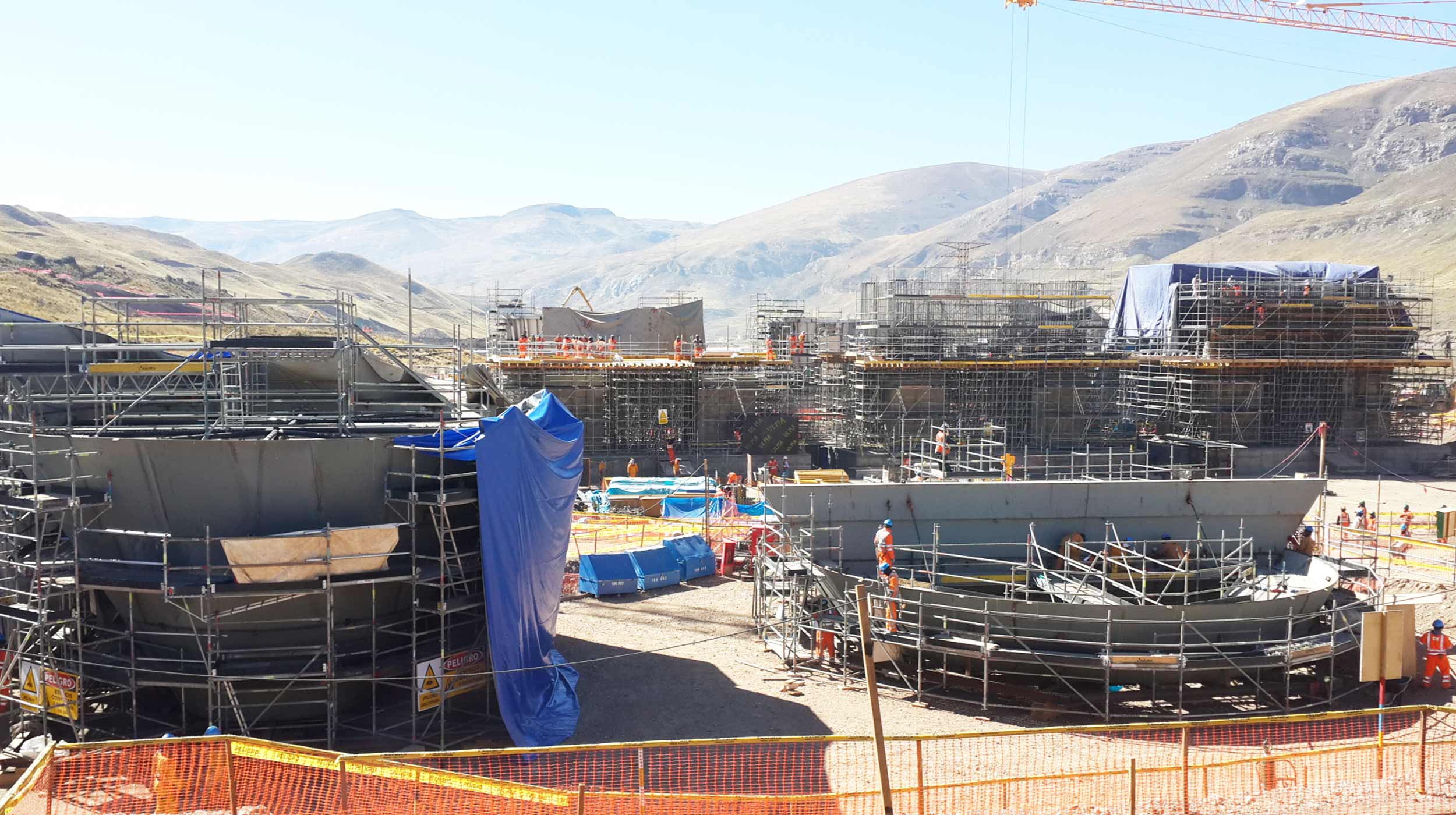 In the face of tight building schedules, adverse weather conditions, and all the difficulties that high altitude work entails, ULMA responded with careful planning and project management paired with high-quality products.