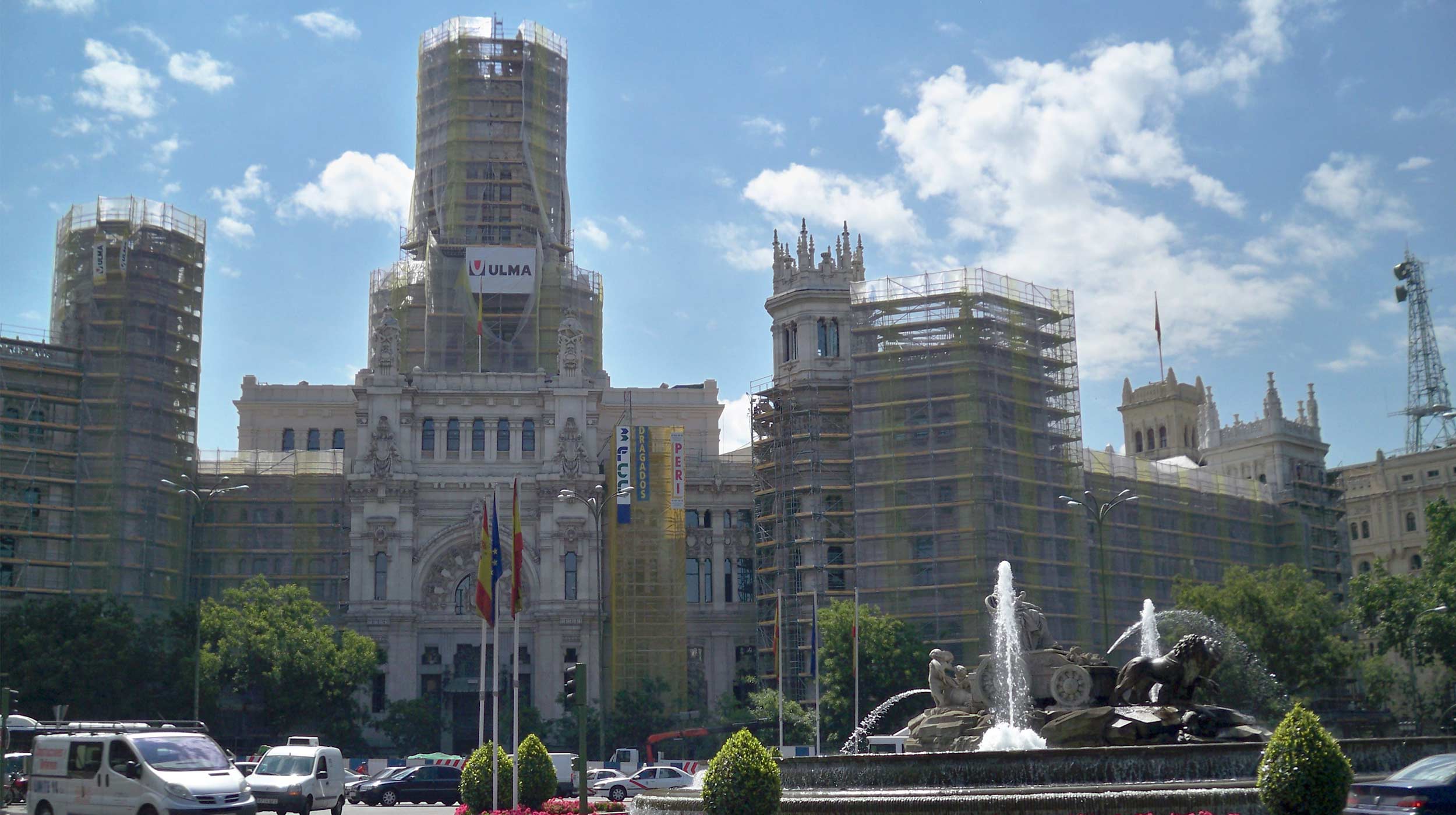 ULMA undertook the restoration of the façade of this emblematic building in Madrid.