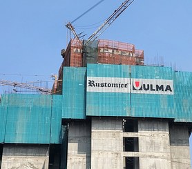 LA FAMILIA - MUMBAI, MAHARASHTRA