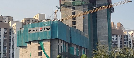 LA FAMILIA - MUMBAI, MAHARASHTRA
