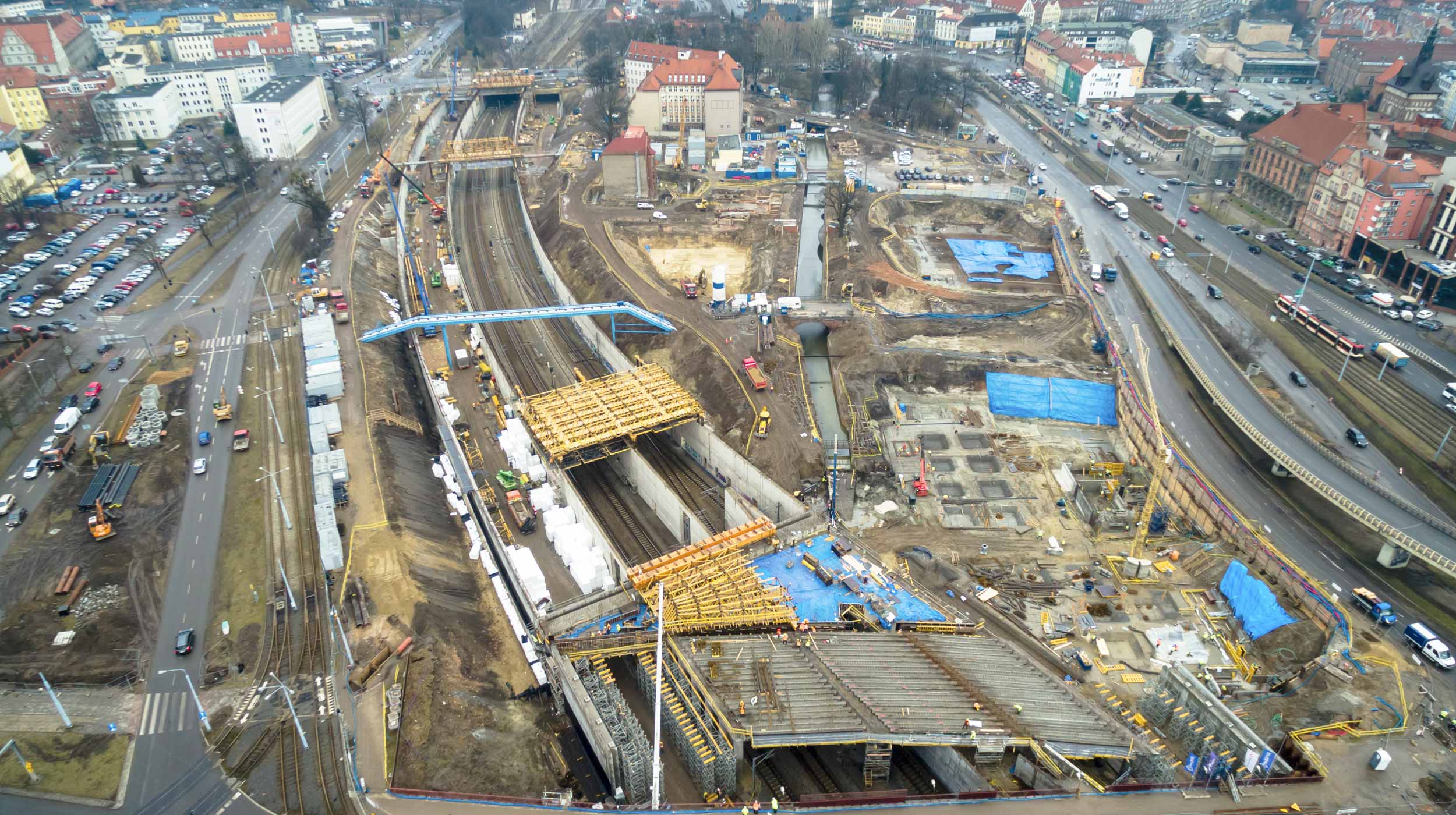 As part of an urban revitalisation plan, the multipurpose centre Forum Gdansk will offer both public and private spaces designed to revive the area both economically and culturally.