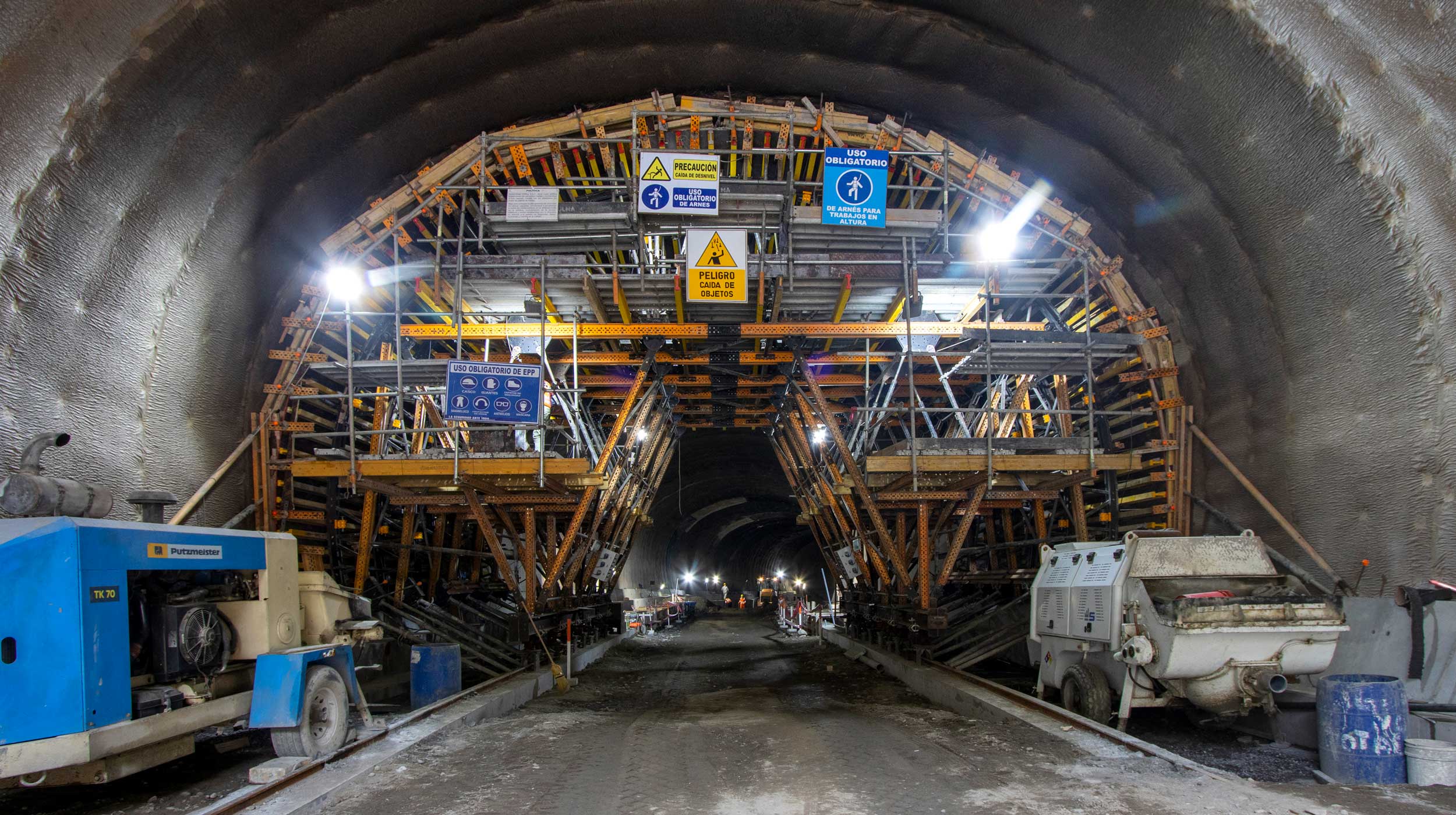 The Ollachea tunnel, located in Puno, Peru, is part of the 958-metre-long stretch 4 route of the Interoceánica Sur.