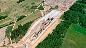 TS-32 road tunnel, Poland