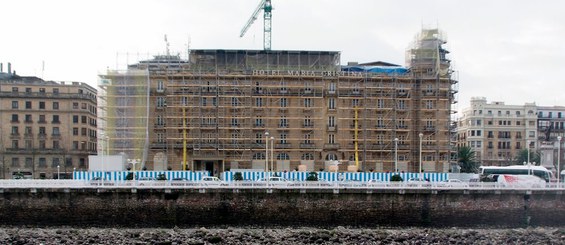 DORPA scaffolding on a façade