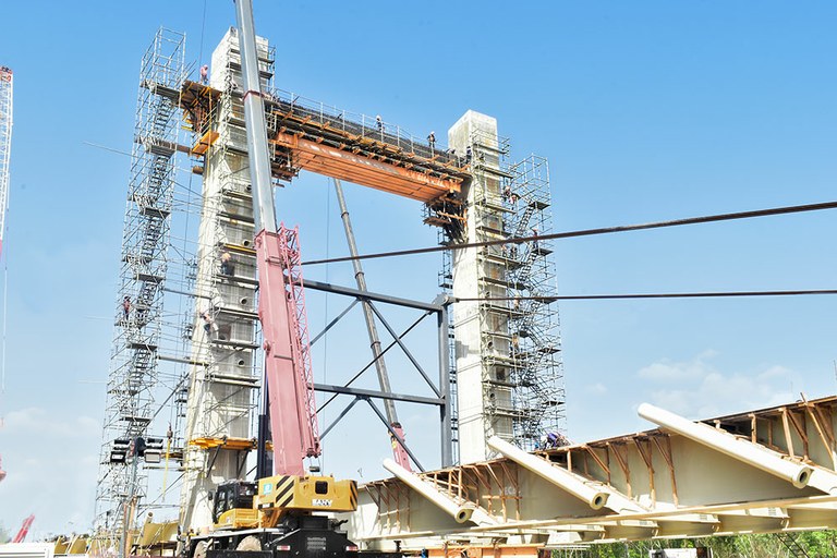 Engineering Solutions in Mexico’s First Cable-Stayed Railway