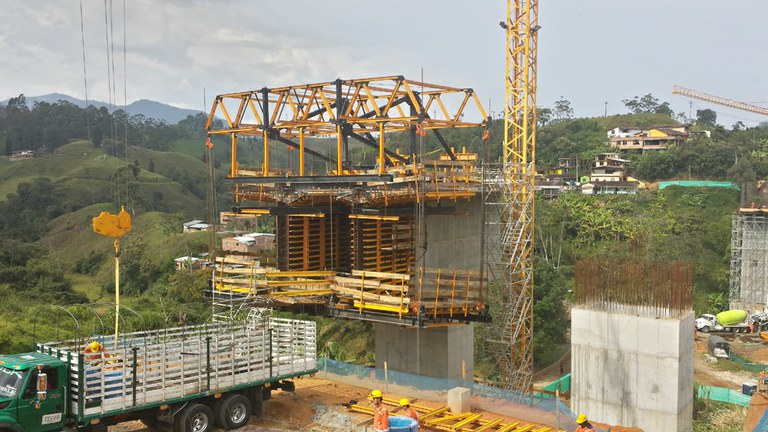 Fast progress with CVS formwork carriages