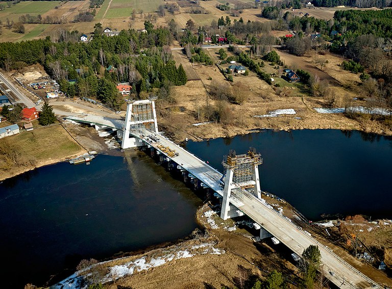 Formwork and shoring engineering for the new bridge over the Narew River