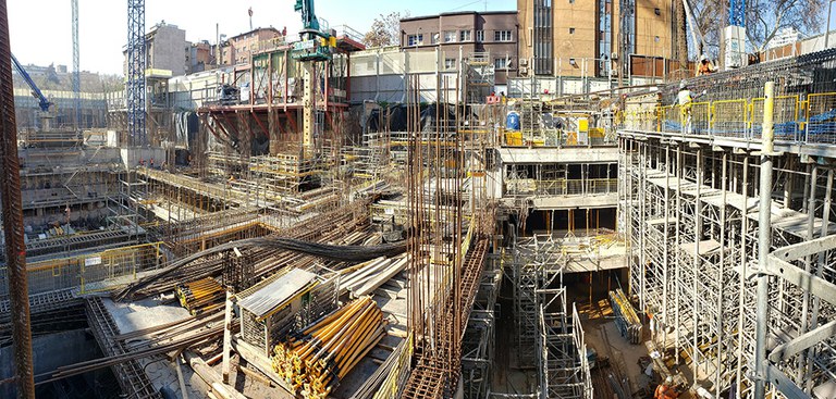 Formwork, shoring and scaffolding solutions for the Vicuña Mackenna 20 building in Chile