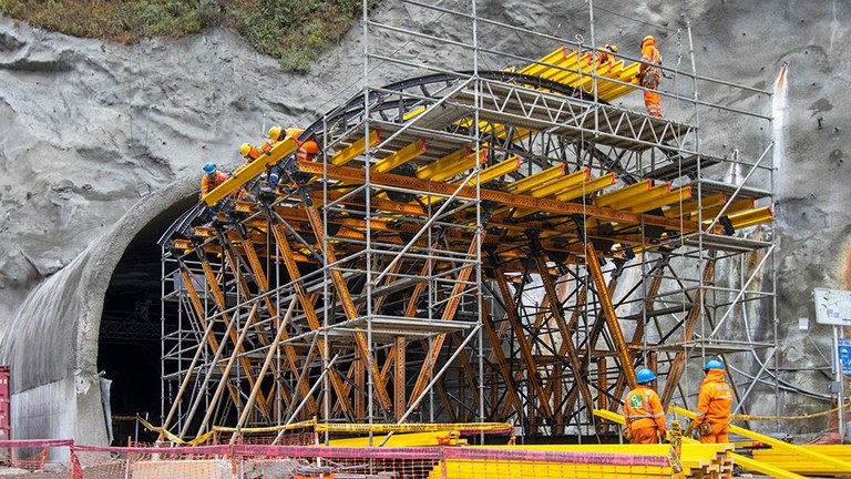 MK carriage for the construction of the Ollachea Tunnel in Puno