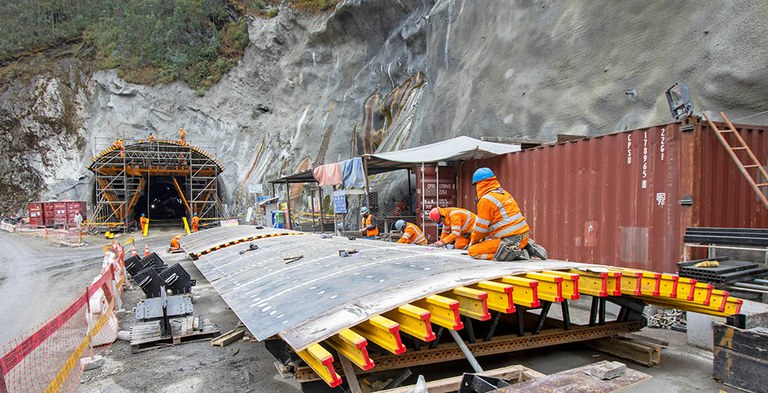 MK carriage for the construction of the Ollachea Tunnel in Puno