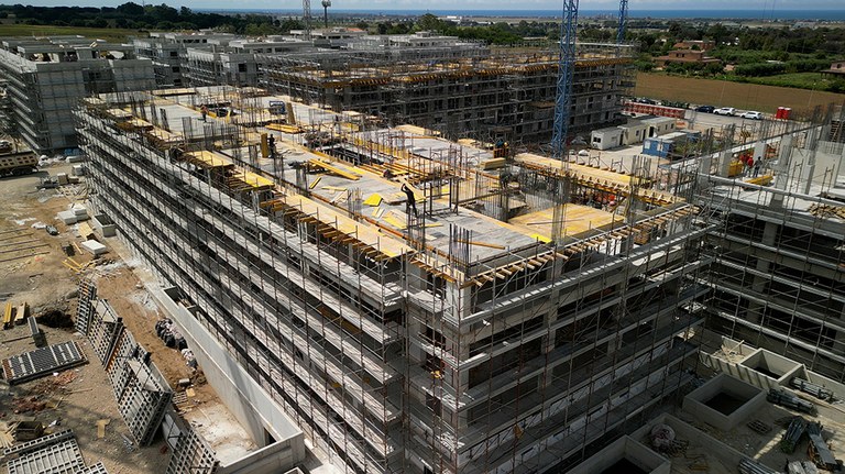 Smart Construction Technology for Ambitious Residential Projects