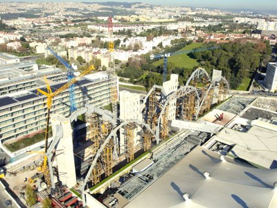 Suspended Architecture Redefining Lisbon, Torre Norte