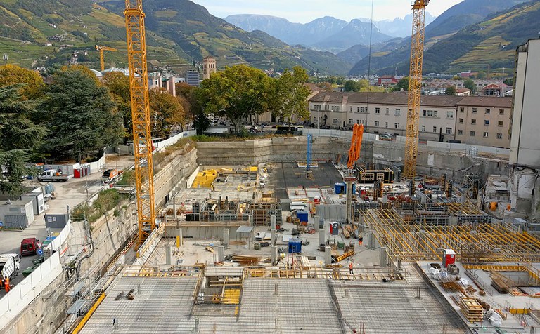 WaltherPark, construction of a multifunctional building in the historic heart of Bolzano