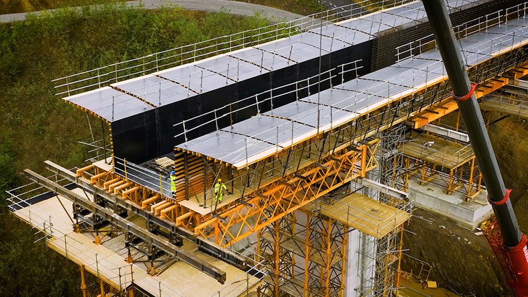 Reusing the maximum amount of material possible and reducing on-site deadlines