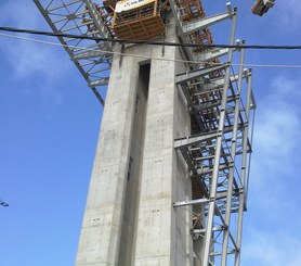 Torre mirador del Centro de Congresos y Ferias, Kielce, Polonia