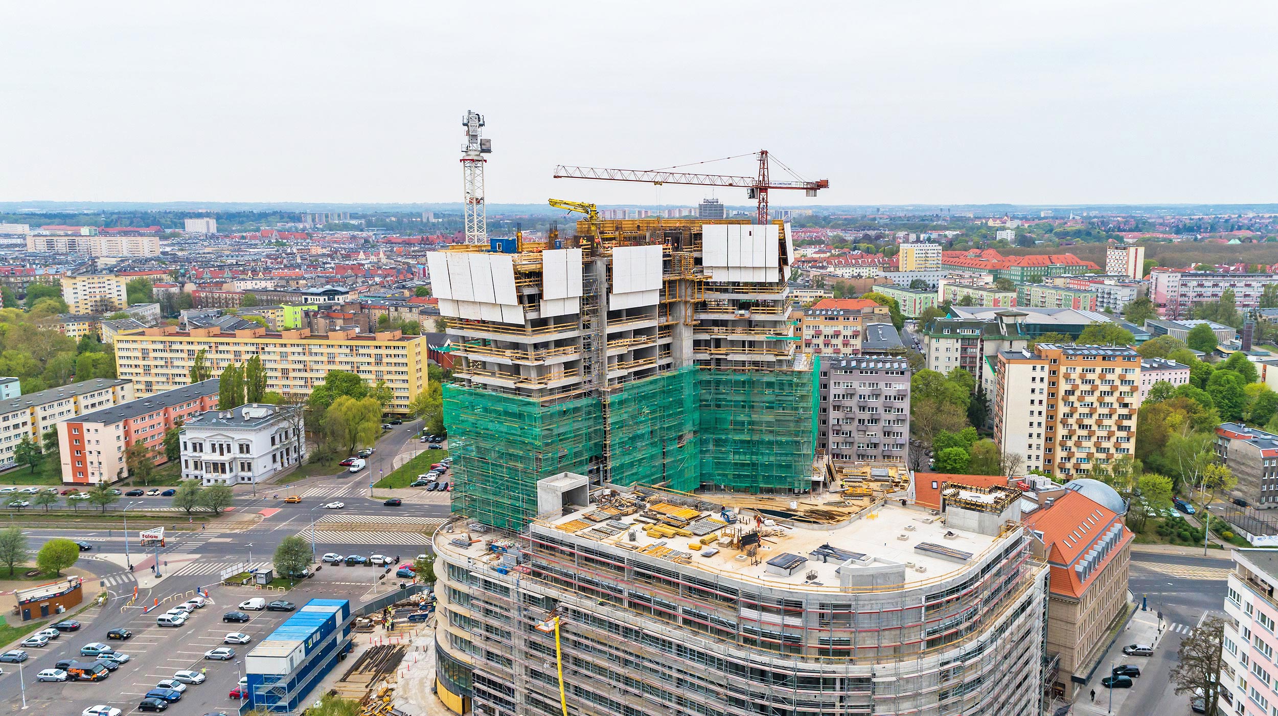 La Torre Hanza, ubicada en el centro de Szczezin en Polonia, será uno de los edificios más altos en el área comprendida entre Berlín y las ciudades de Gdansk, Gdynia y Sopot.