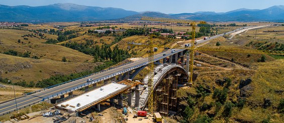 Puente en arco Eresma, Segovia, España