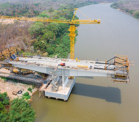 Puente sobre el río Cuiaba, Brasil