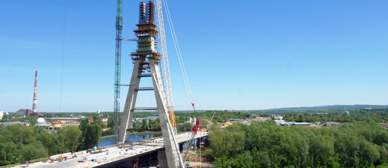 Puente sobre el Río Wisłok, Rzeszów, Polonia