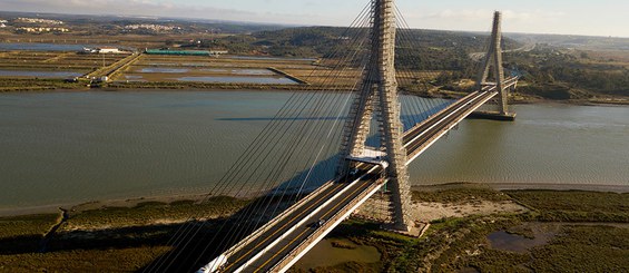 Puente Internacional Guadiana, Portugal