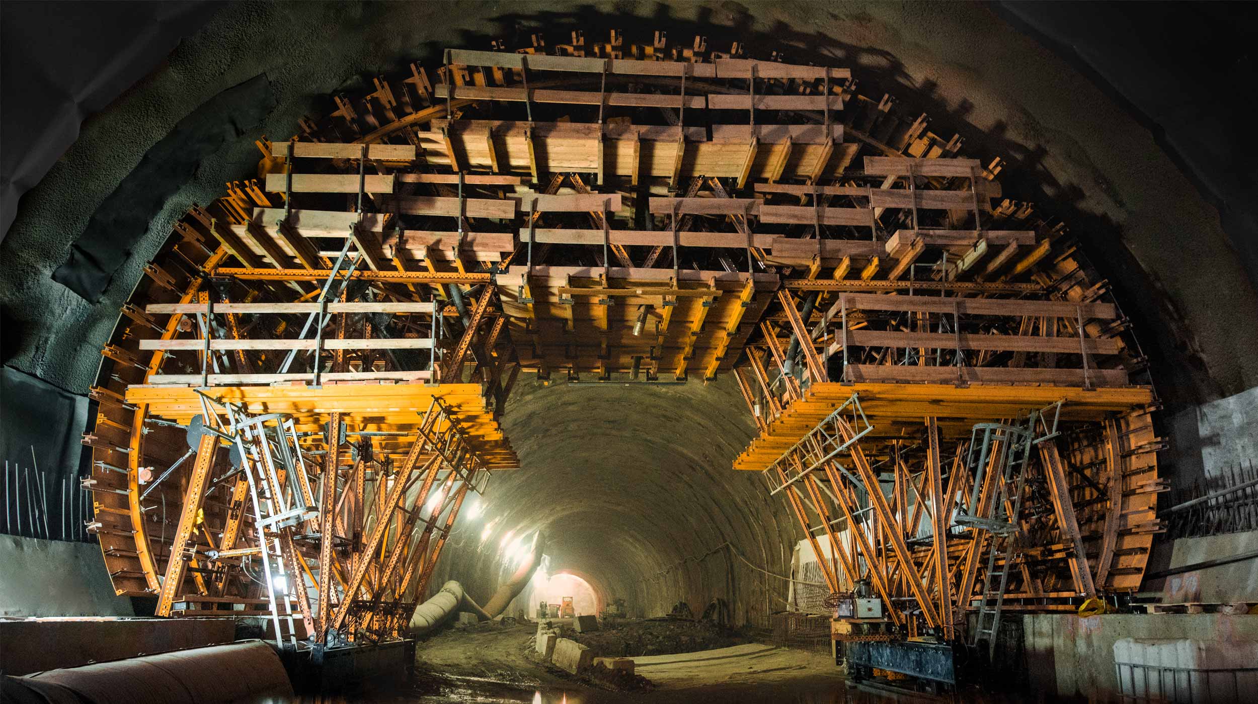 La construcción del túnel de carretera más largo de Polonia con el carro de encofrado MK