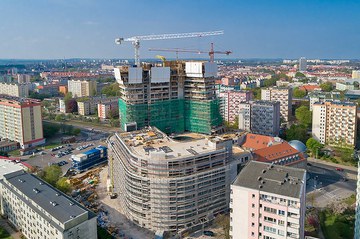 Alto rendimiento y seguridad en Hanza Tower, Polonia