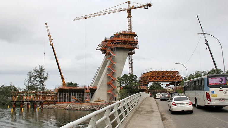 Puente Estaiada, Metro Línea 4, RJ, Brasil