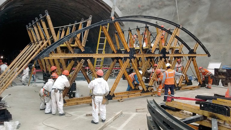 Túnel Santa Rosa II, Lima, Perú