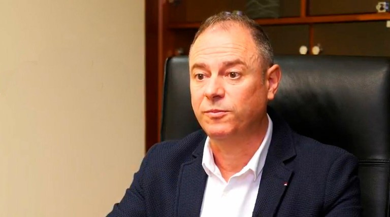 Felipe Oronspe, Gerente financiero Perú
