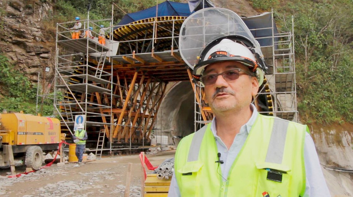 Alejandro Pacherre, Ingeniero residente - Sinohydro Corporation